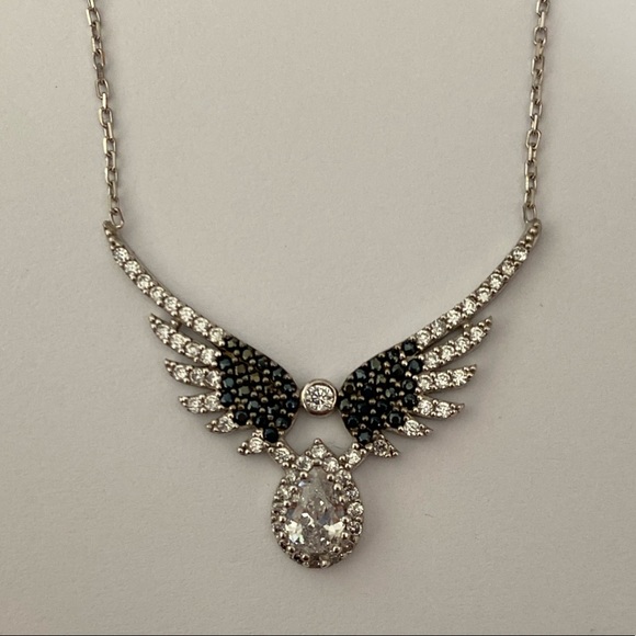Jewelry - 925 Silver angelwing necklace cz with big clear stone